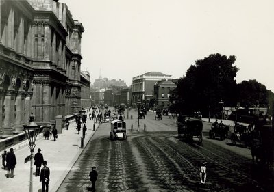 Allgemeine Ansicht von Whitehall von English Photographer